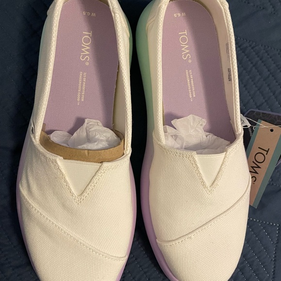 TOMS Women's, Alpargata Mallow Slip-On - Picture 7 of 7